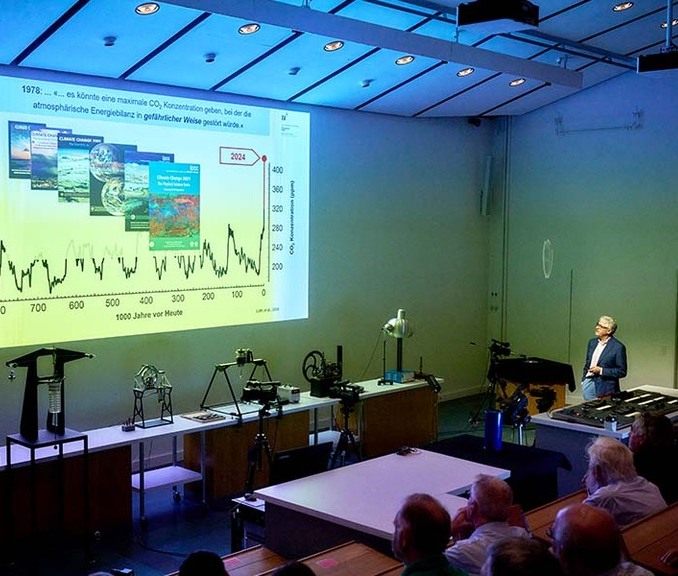 Hörsaal mit Vorlesung