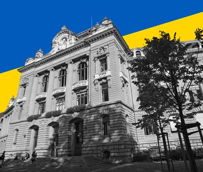 Main building of the University of Bern with the Ukrainian flag